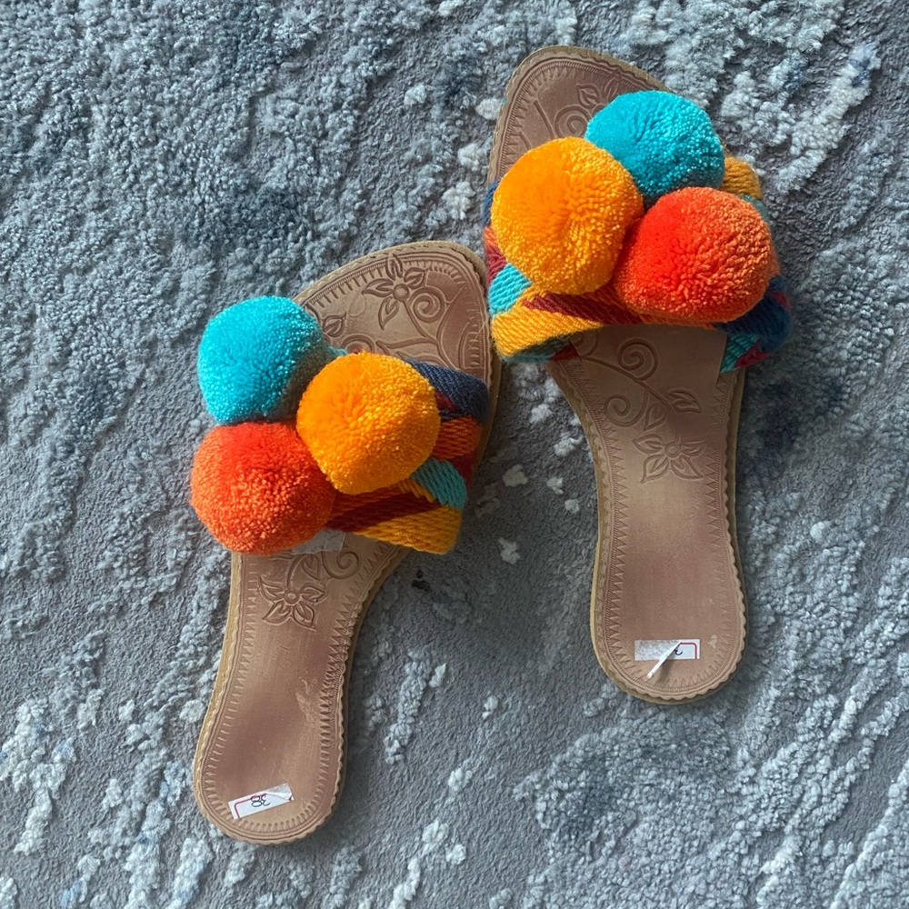 Pompom - boho sandals